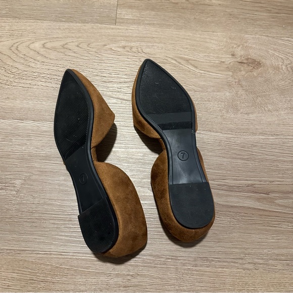 Pointed Toe Flats - Picture 4 of 5